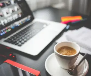 Why the 9-to-5 Is Slowly Dying: A New Work Era Begins